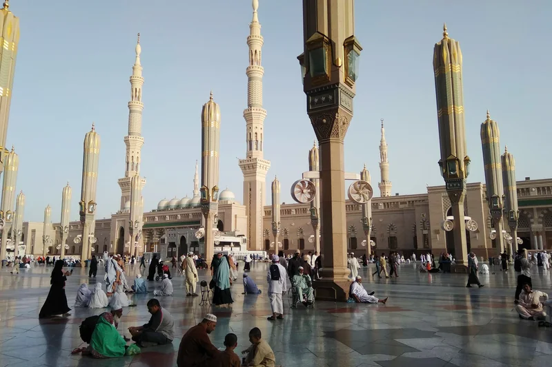 Pilgrims on the plaza of the Prophet's Mosque